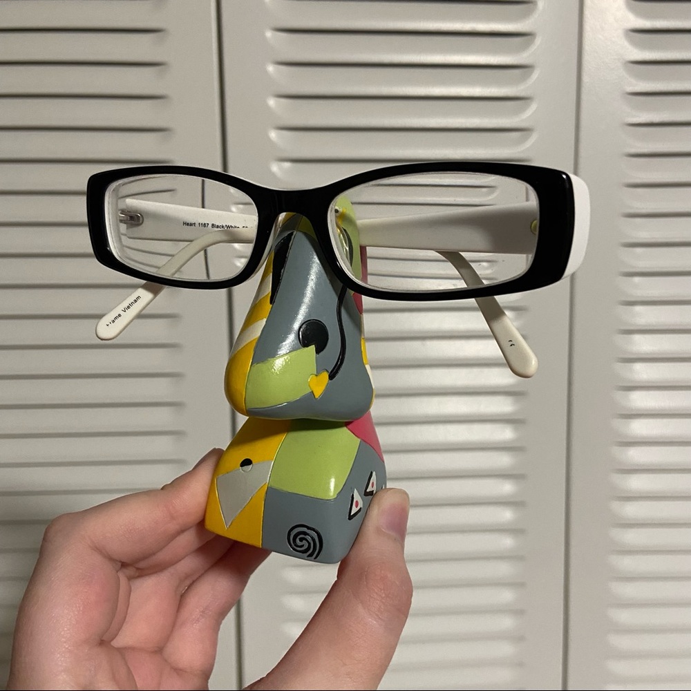 Colorful Nose Eyeglasses Holder